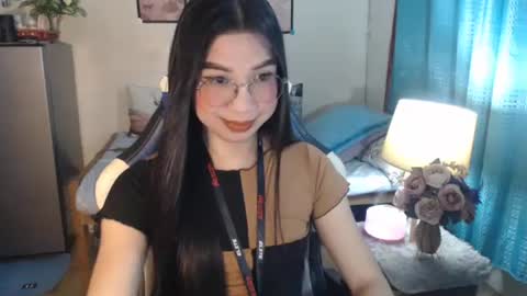 Snapshot of urwetasianprincessxx chatting on 21, 2, 2025 Ashley Kate Mateo Gray online show from 21, 2, 2025