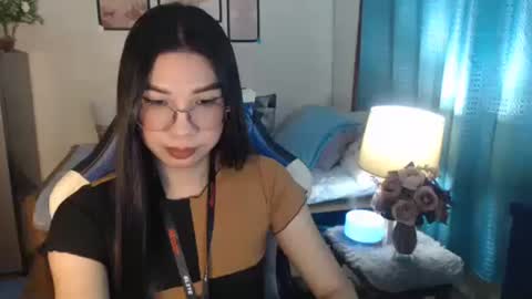 Snapshot of urwetasianprincessxx chatting on 28, 2, 2025 Ashley Kate Mateo Gray online show from 28, 2, 2025