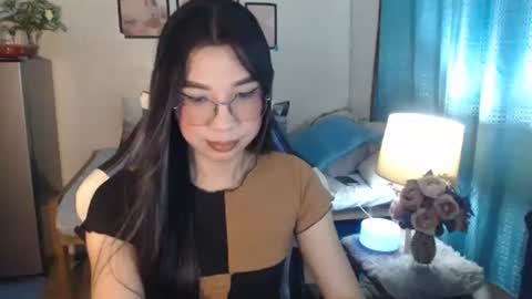 Snapshot of urwetasianprincessxx chatting on 7, 3, 2025 Ashley Kate Mateo Gray online show from 7, 3, 2025