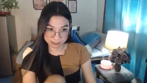 Snapshot of urwetasianprincessxx chatting on 11, 3, 2025 Ashley Kate Mateo Gray online show from 11, 3, 2025