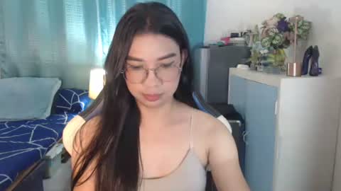 Snapshot of urwetasianprincessxx chatting on 7, 10, 2025 Ashley Kate Mateo Gray online show from 7, 10, 2025