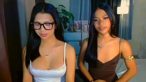 urwildest_margaret online show from 19, 4, 2026