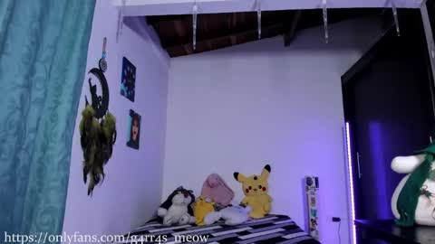    online show from 4, 1, 2025