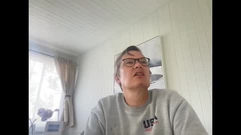 Snapshot of usablemale chatting on 3, 3, 2025 P online show from 3, 3, 2025