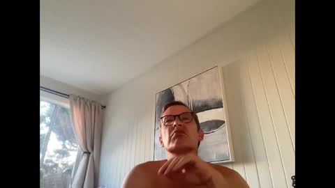 Snapshot of usablemale chatting on 9, 10, 2025 P online show from 9, 10, 2025