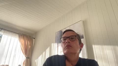 Snapshot of usablemale chatting on 27, 10, 2025 P online show from 27, 10, 2025