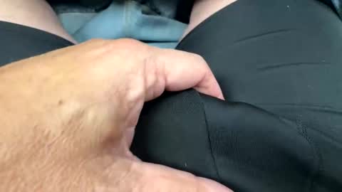 Snapshot of usabound chatting on 5, 12, 2025 usabound online show from 5, 12, 2025