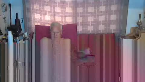 usednotbroken1 online show from 25, 3, 2026