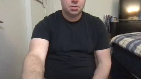 Snapshot of usguy886 chatting on 17, 12, 2025 usguy online show from 17, 12, 2025