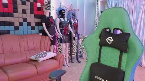 Leila online show from 6, 12, 2024