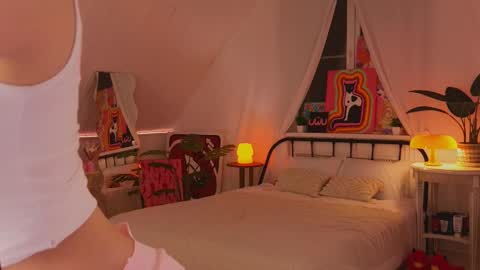 Snapshot of uwunikaa chatting on 9, 2, 2025 Anika On vacation online show from 9, 2, 2025