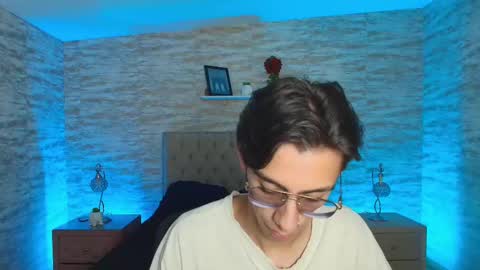 UYUKIE online show from 6, 11, 2025