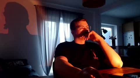 Snapshot of vacation__ chatting on 5, 3, 2025 vacation__ online show from 5, 3, 2025