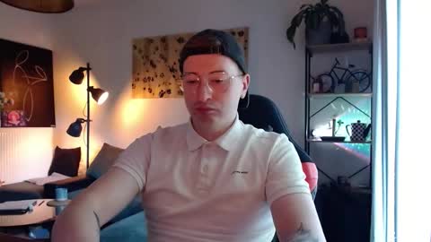 Snapshot of vacation__ chatting on 23, 9, 2025 vacation__ online show from 23, 9, 2025