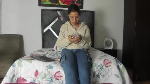 Vahiolet smith online show from 30, 10, 2025