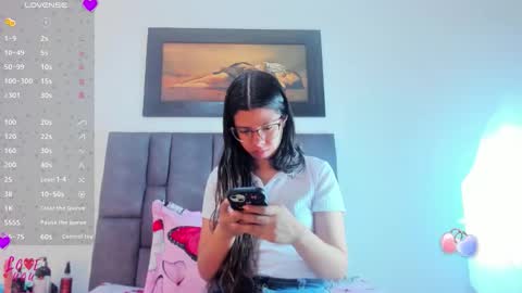 Vahiolet smith online show from 1, 4, 2026