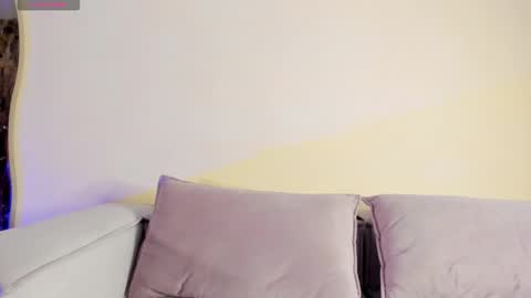 Snapshot of vahl_ chatting on 18, 9, 2025 Vahl new and only account online show from 18, 9, 2025