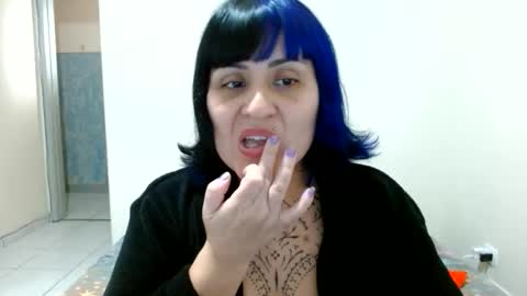 Snapshot of vaholiver chatting on 26, 5, 2026 Vah Oliver online show from 26, 5, 2026