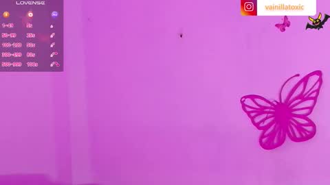 Vainilla Independent model online show from 13, 11, 2025