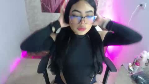 Snapshot of vaioleth_m_ chatting on 19, 12, 2025 Vaiolet online show from 19, 12, 2025