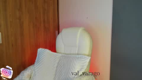 Snapshot of val_varago chatting on 17, 9, 2025 val_varago online show from 17, 9, 2025