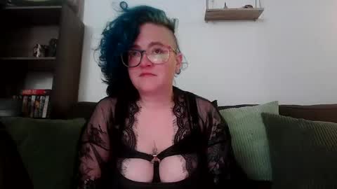 Snapshot of valarieak chatting on 15, 6, 2026 valarieak online show from 15, 6, 2026