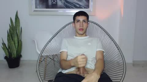 valen paul online show from 21, 12, 2025