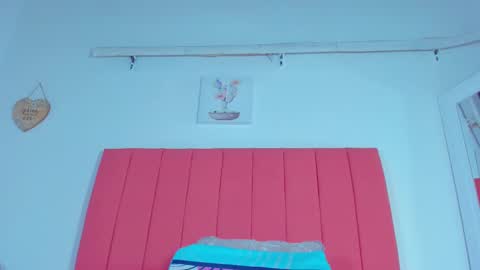 Snapshot of valen_rose0 chatting on 7, 3, 2025 VALENTINA 3 online show from 7, 3, 2025