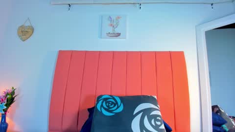 Snapshot of valen_rose0 chatting on 9, 9, 2025 VALENTINA 3 online show from 9, 9, 2025