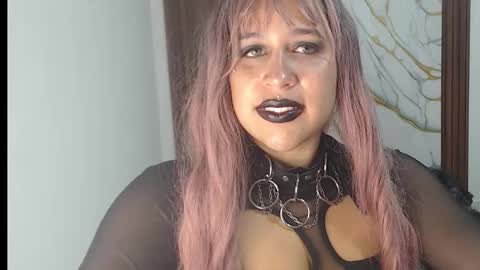 Snapshot of valen_ross7 chatting on 8, 3, 2026 valen_ross7 online show from 8, 3, 2026