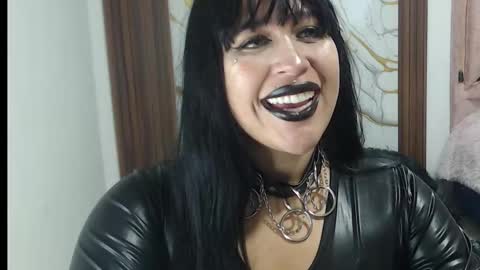 Snapshot of valen_ross7 chatting on 12, 3, 2026 valen_ross7 online show from 12, 3, 2026