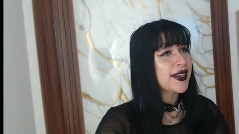 Snapshot of valen_ross7 chatting on 2, 4, 2026 valen_ross7 online show from 2, 4, 2026