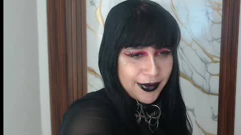 Snapshot of valen_ross7 chatting on 4, 4, 2026 valen_ross7 online show from 4, 4, 2026