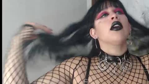 Snapshot of valen_ross7 chatting on 21, 5, 2026 valen_ross7 online show from 21, 5, 2026