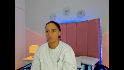 Snapshot of valen_rouse_ chatting on 5, 12, 2025 Liam smith online show from 5, 12, 2025