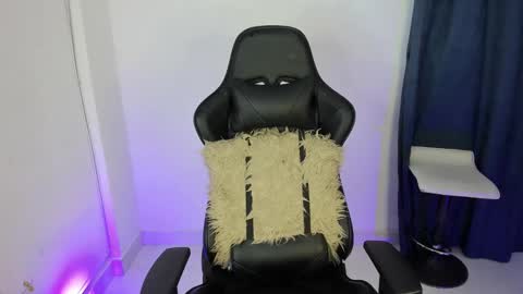 valentina online show from 23, 2, 2025