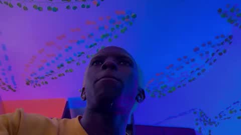   Valentin  independent Cam Boy     online show from 10, 12, 2024