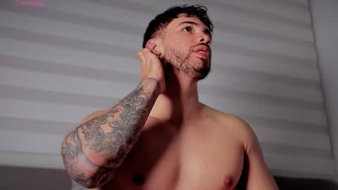 Snapshot of valenthinoking chatting on 19, 11, 2025 valenthinoking online show from 19, 11, 2025