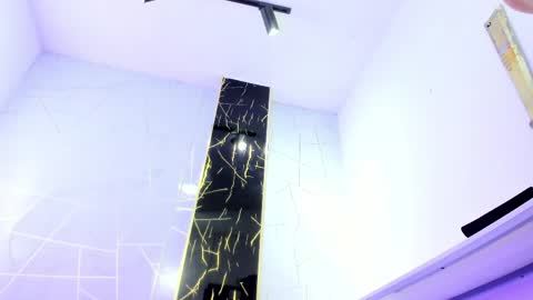 VALENTIN  online show from 31, 3, 2026