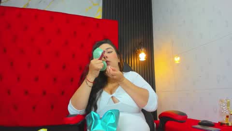 Snapshot of valentina_coba11 chatting on 2, 2, 2026 Valentina online show from 2, 2, 2026