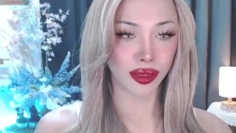 Snapshot of valentina_goddess_tsxxx chatting on 19, 5, 2026 Amanda online show from 19, 5, 2026