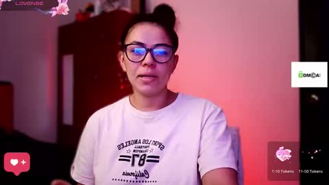 Snapshot of valentina_nappi96 chatting on 23, 11, 2025 VALE online show from 23, 11, 2025