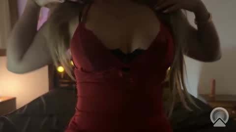 valentina_x3 online show from 12, 4, 2026