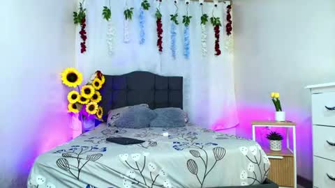 valentina_y_sneiderr online show from 18, 7, 2026