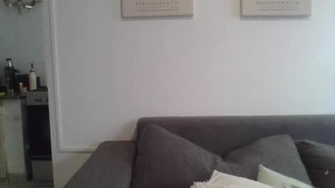 valentinaseleni24 online show from 17, 6, 2026