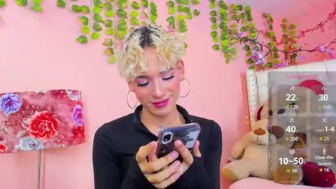 Snapshot of valentinee_xo chatting on 26, 6, 2026 valentinee_xo online show from 26, 6, 2026
