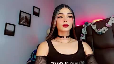 Snapshot of valentinne_marian chatting on 23, 9, 2025 Marian online show from 23, 9, 2025