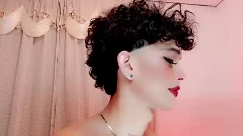 Snapshot of valentinne_marian chatting on 14, 12, 2025 Marian online show from 14, 12, 2025