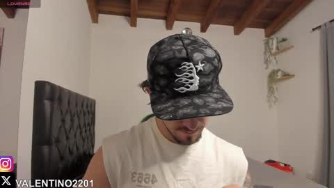 valentino online show from 10, 10, 2025