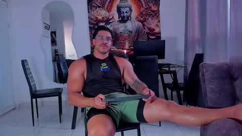    online show from 3, 12, 2025